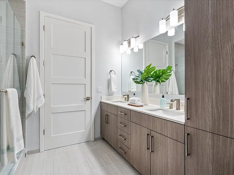 Riverstone Palm Beach — Photo 12