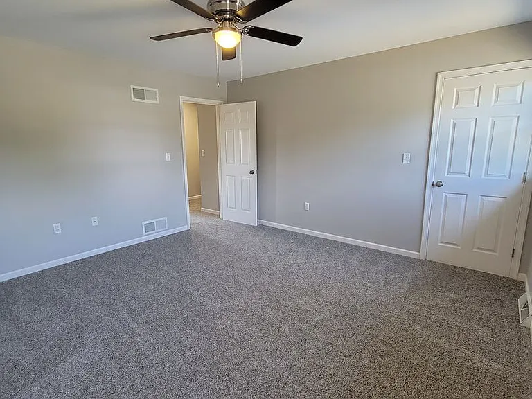 11607-11609 Kimberly Dr — Photo 20