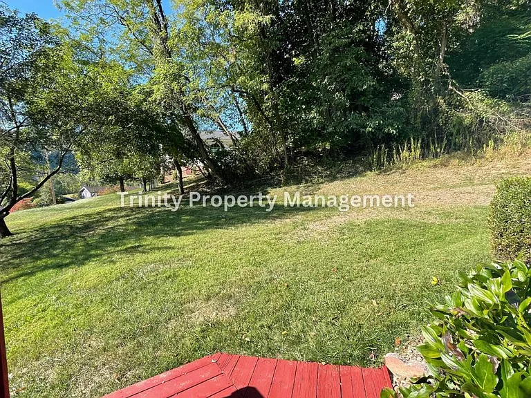 305 Michael St — Photo 23