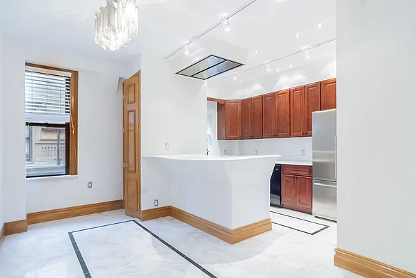 Rented by WAM Partners - William Moses Co. | media 53