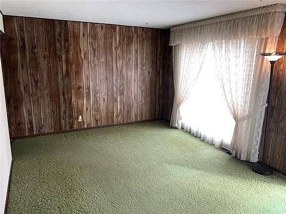 3rd image of 4150 N Vinewood Ave