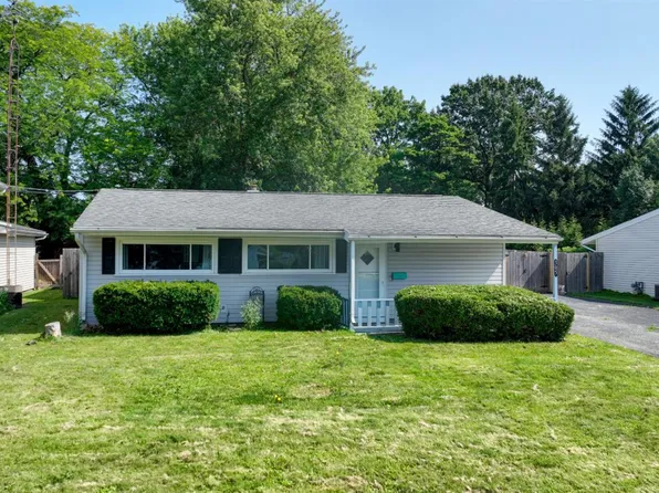 305 Forest Hills Dr, Huron, OH 44839