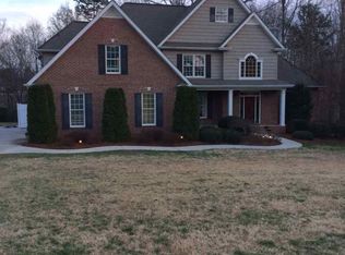 2281 Willow Creek Dr, Newton, NC 28658