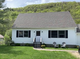 390 Tunnel St, Readsboro, VT 05350