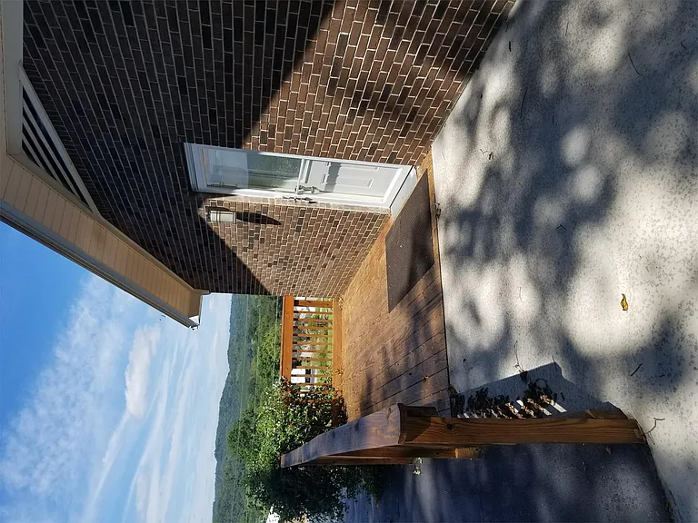 301 Shannon Dr — Photo 11
