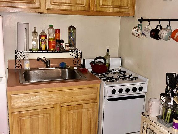 3rd image of 2351 W Wilson Ave APT 303