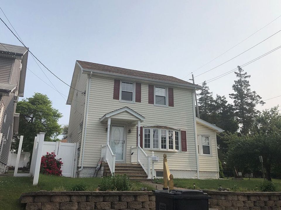 2nd image of 3 Blauvelt Ave