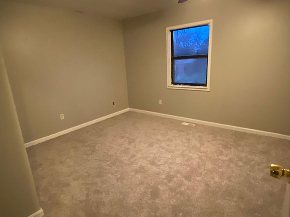 5th image of 8245 Brampton Dr