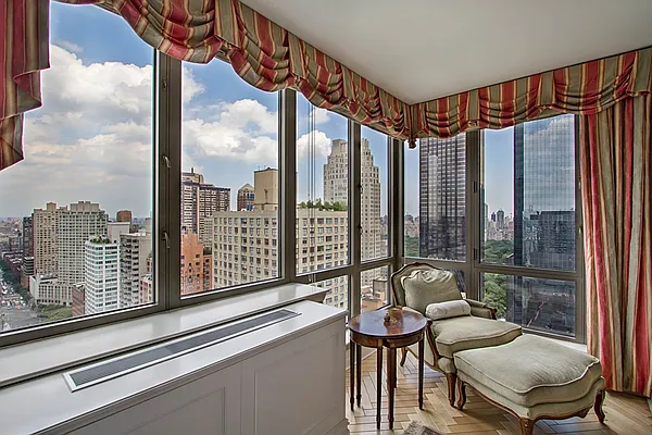 Sold by Corcoran | media 6
