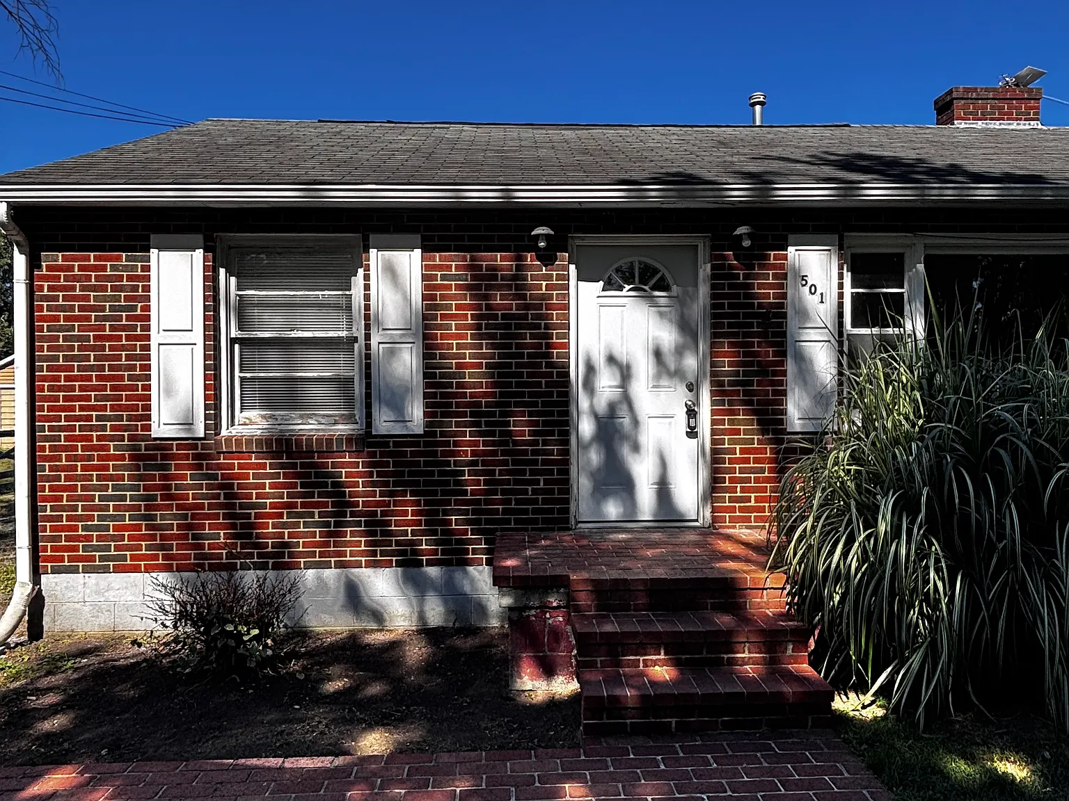 2 bed, 750 sqft, $1,800 — Photo 2