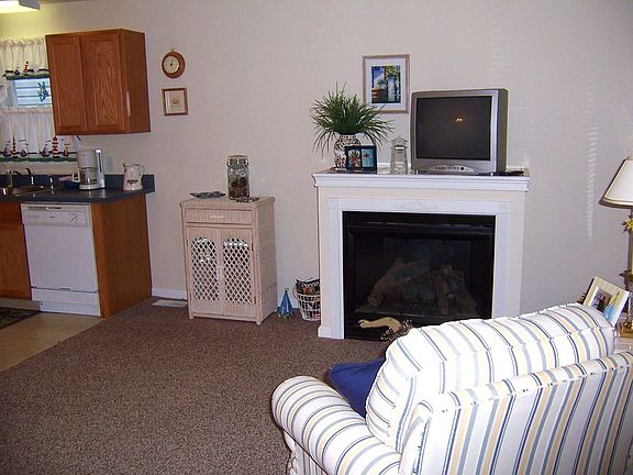 Living Room w/ Fireplace