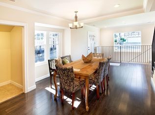 211 Alder St, Pacific Grove, CA 93950