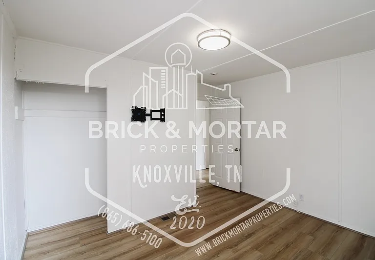 2417 Fillmore Ave — Photo 13