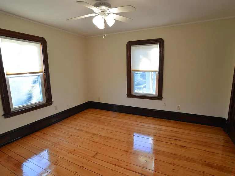 84 Crescent Ave — Photo 15
