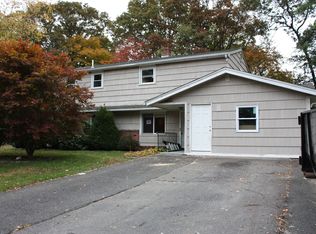51 Ardsley St, Brockton, MA 02302