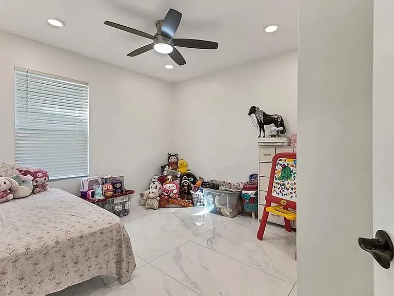 177 Tierra Verde Way — Photo 15