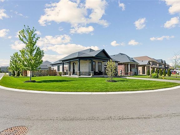 2nd image of 31 Seaton Cres
