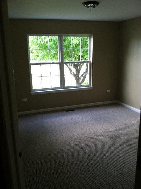 1st image of 546 Mallard Ln