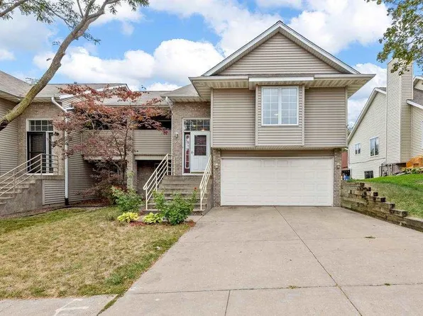 821 Westside Dr, Iowa City, IA 52246