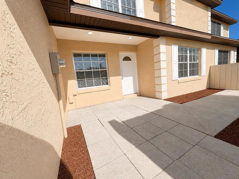 1255 Sophie Blvd — Photo 2