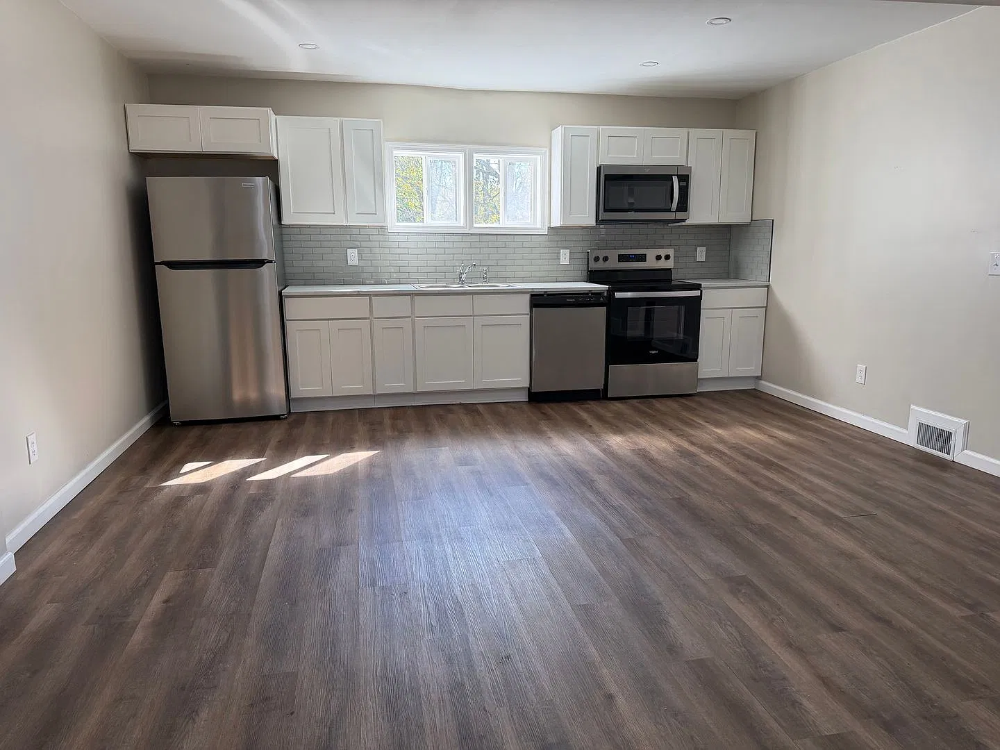 43 Union — Photo 1