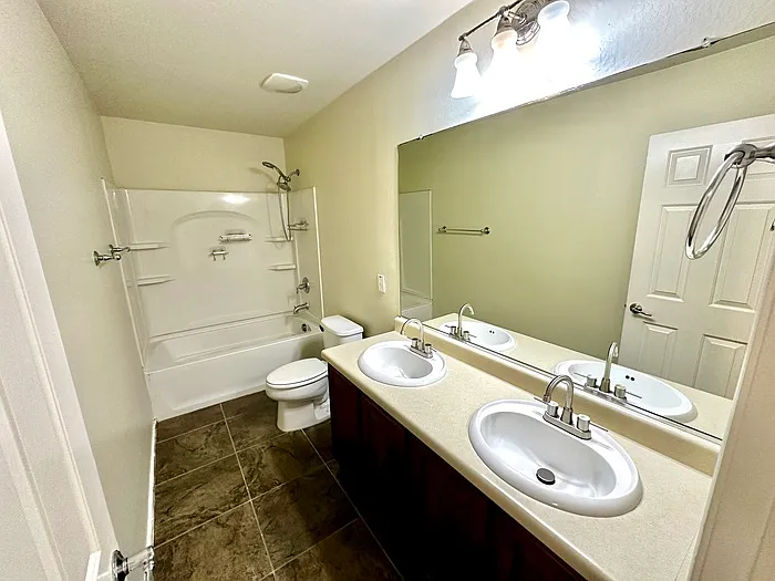 2208 S 48th St — Photo 30