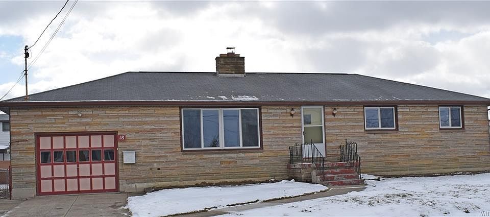 1st image of 18 Roosevelt Ave