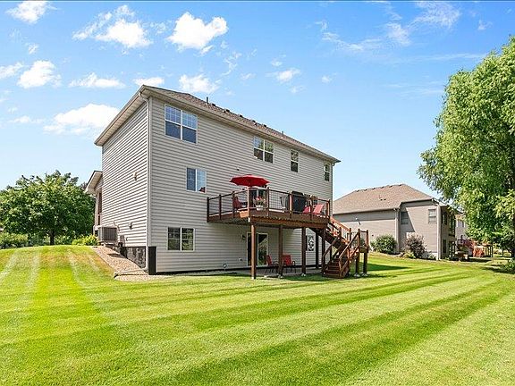 3rd image of 1576 Stoneybrook Dr