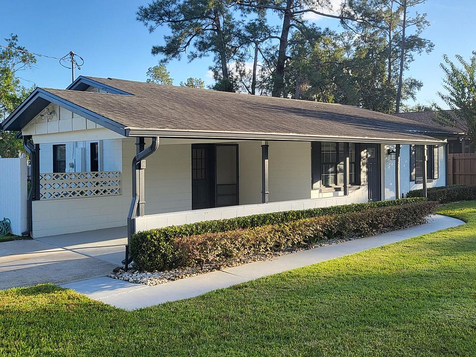1st image of 3020 Holliday Ave