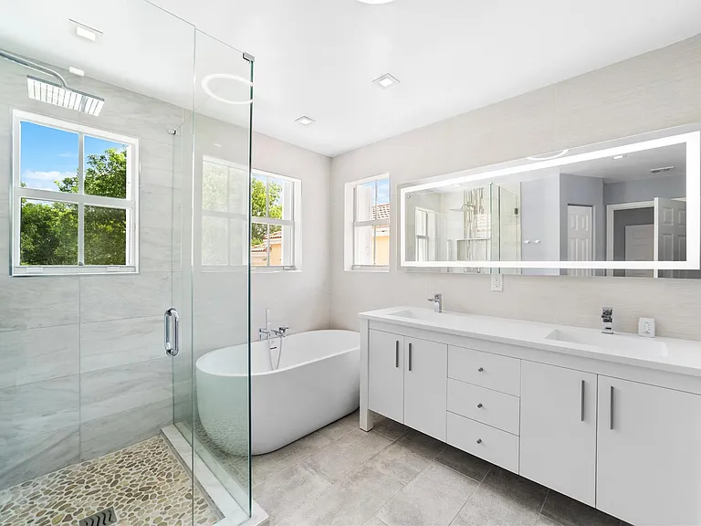 5030 SW 155th Ter — Photo 22