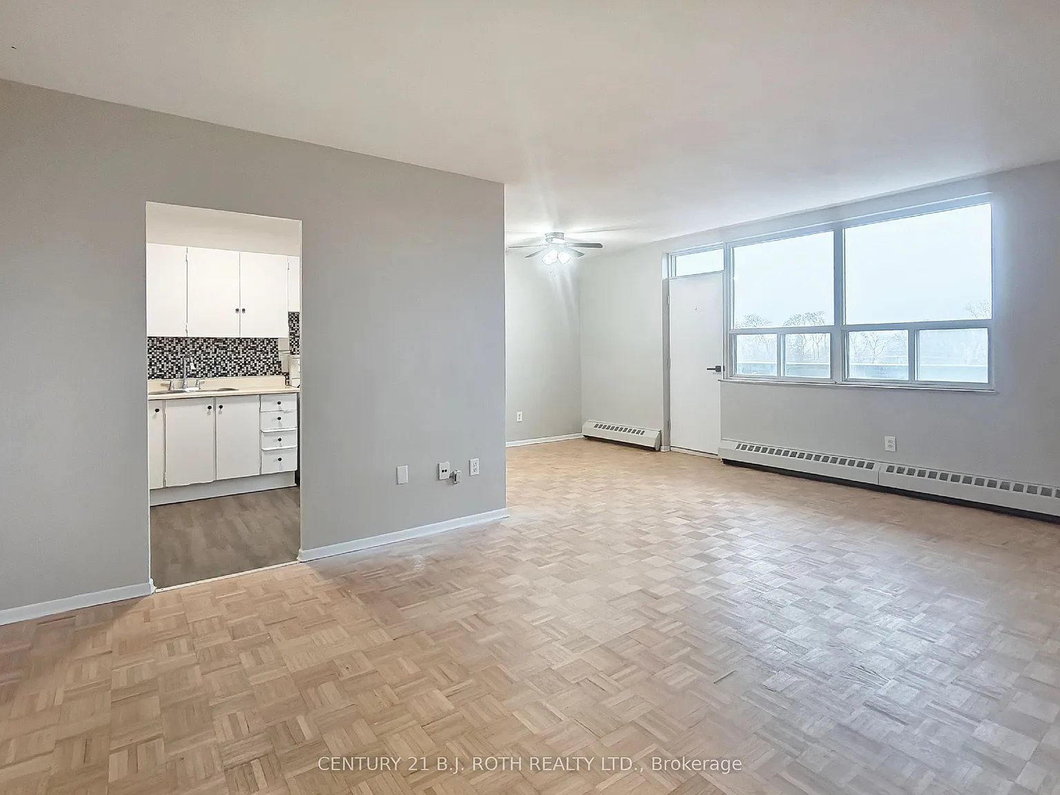 3 bed, $2,100 — Photo 2