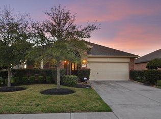13105 Southern Valley Dr, Pearland, TX 77584
