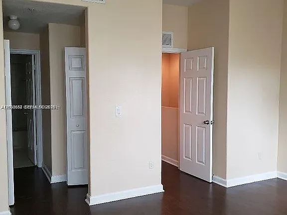 1914 Shoma Dr — Photo 11