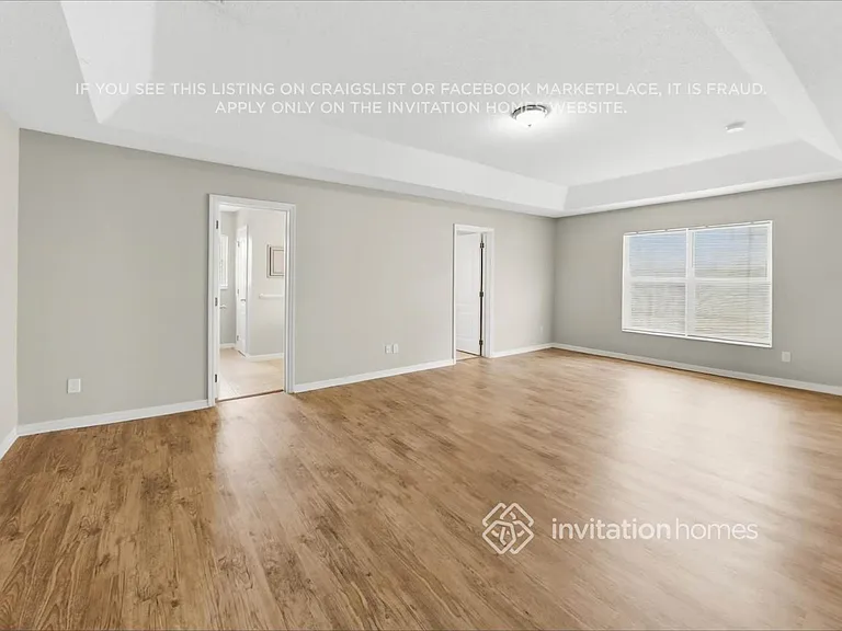 1266 N Ridge Blvd — Photo 12