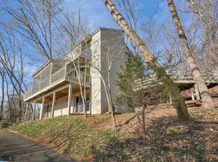 240 Turkey Ridge Rd, Charlottesville, VA 22903