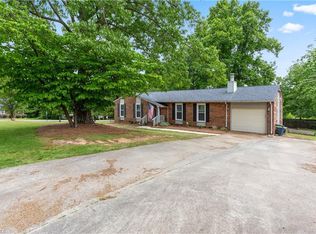 850 Bundaberg Ln, Rural Hall, NC 27045