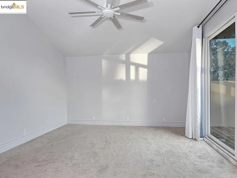 5580 Edgeview Dr #5580 — Photo 40
