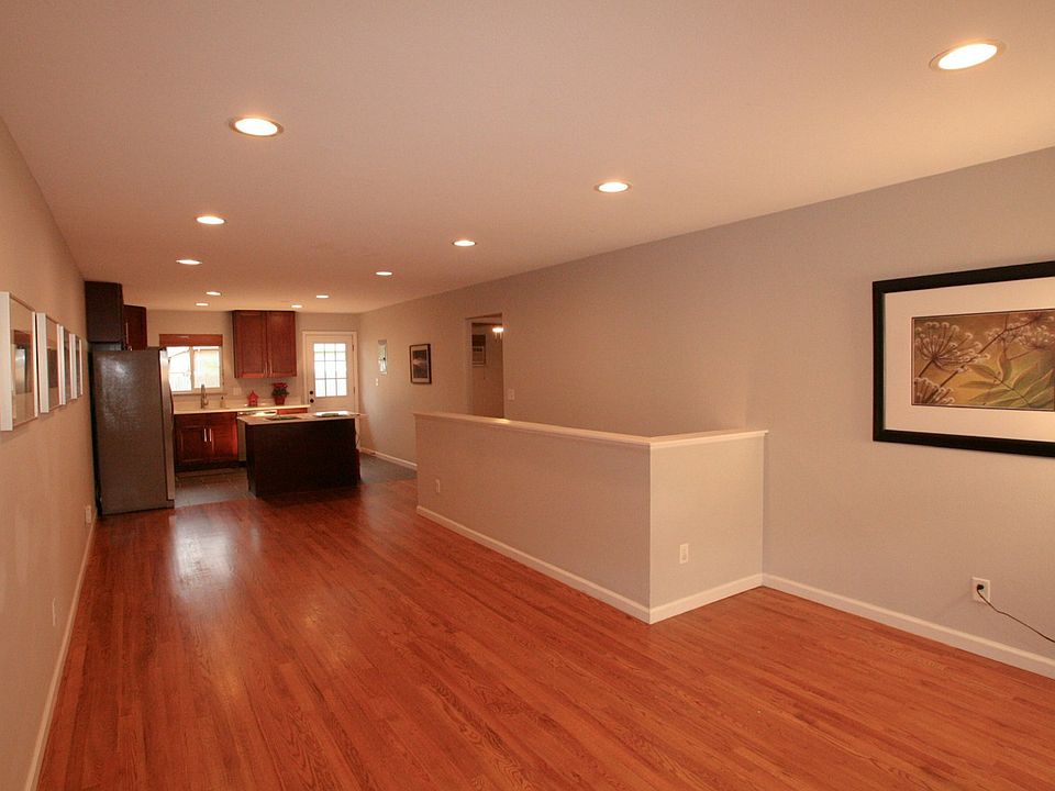 2nd image of 5019 W 34th Ave #1