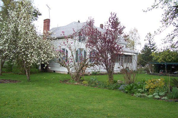 Farmhouse on 2 acres
