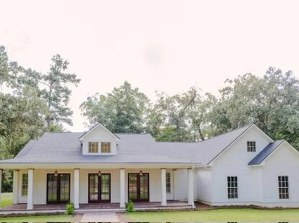 48 Camellia Dr, Thomasville, GA 31792