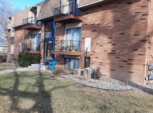 2734 S 10th St, Lincoln, NE 68502