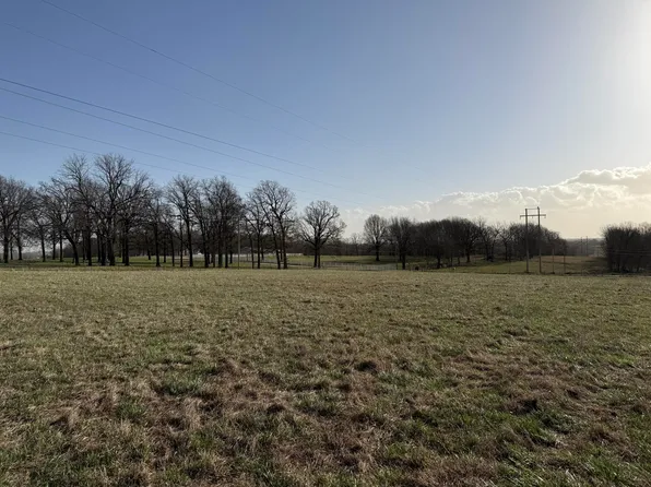 000 N Farm Road 53, Ash Grove, MO 65604