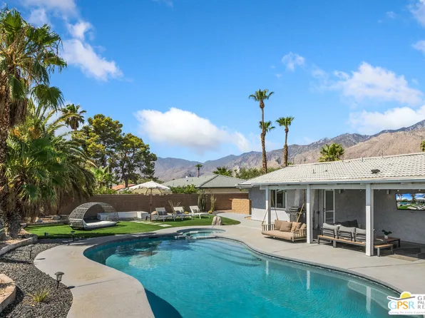 932 N Camino Condor, Palm Springs, CA 92262