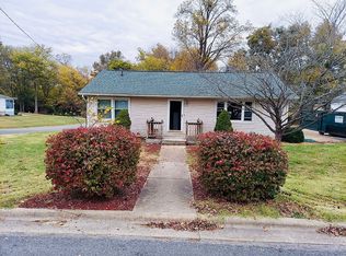 901 Lincoln St, Evansville, IL 62242