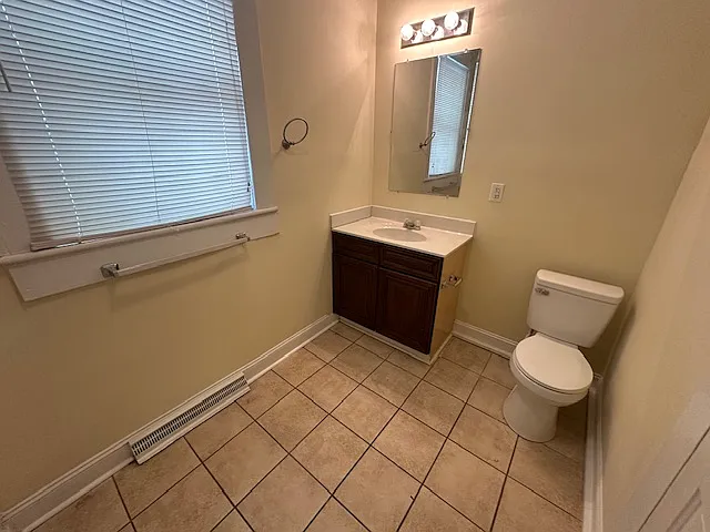 1425 W Academy St — Photo 11