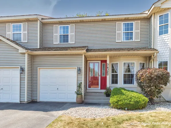 34382 N Bridle Ln, Gurnee, IL 60031