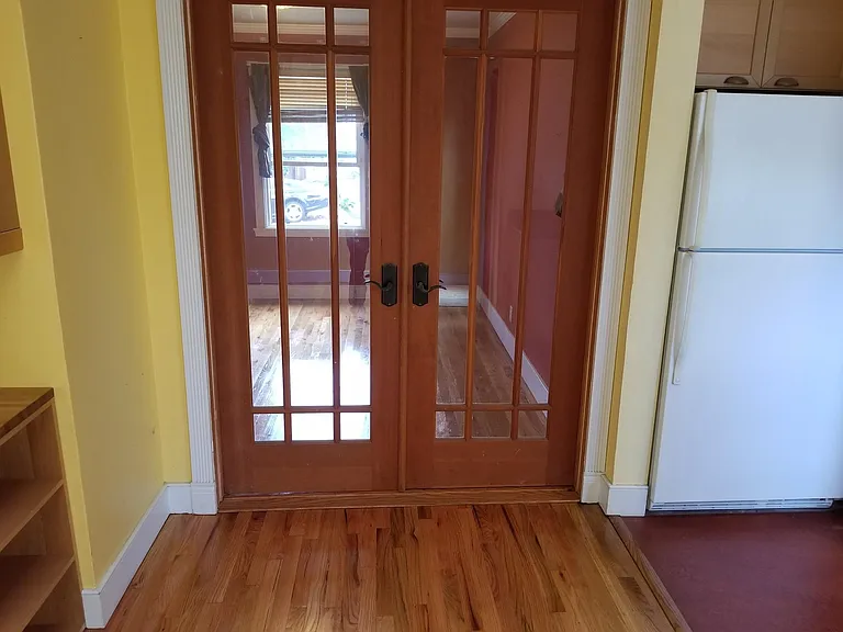 6109 Tehama Ave — Photo 9