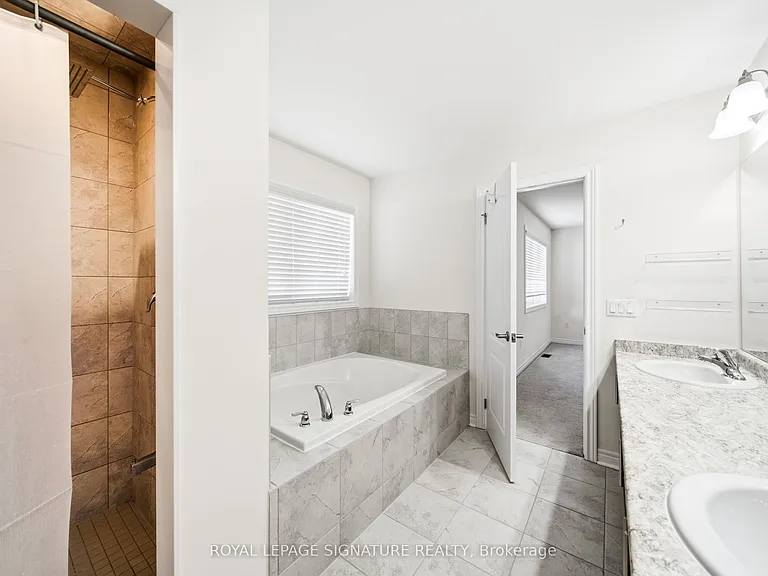 124 Chandler Ter — Photo 32