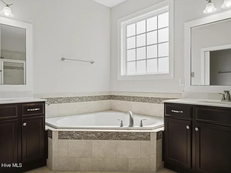 3702 Cinnamon Fern Dr — Photo 27