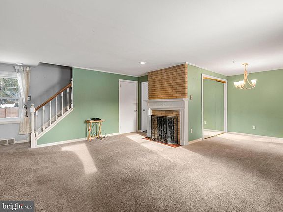 2nd image of 405 Revere Rd